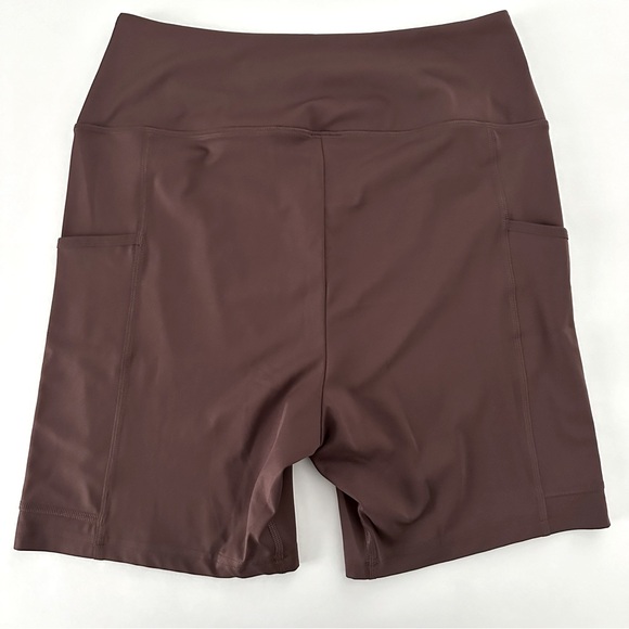 Gymshark XL Pocket Shorts - Picture 2 of 3